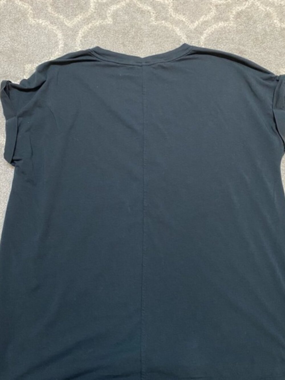 SOLD - Black Banana Republic V Neck Cotton Blend Tee Women’s  Large - Picture 6 of 8